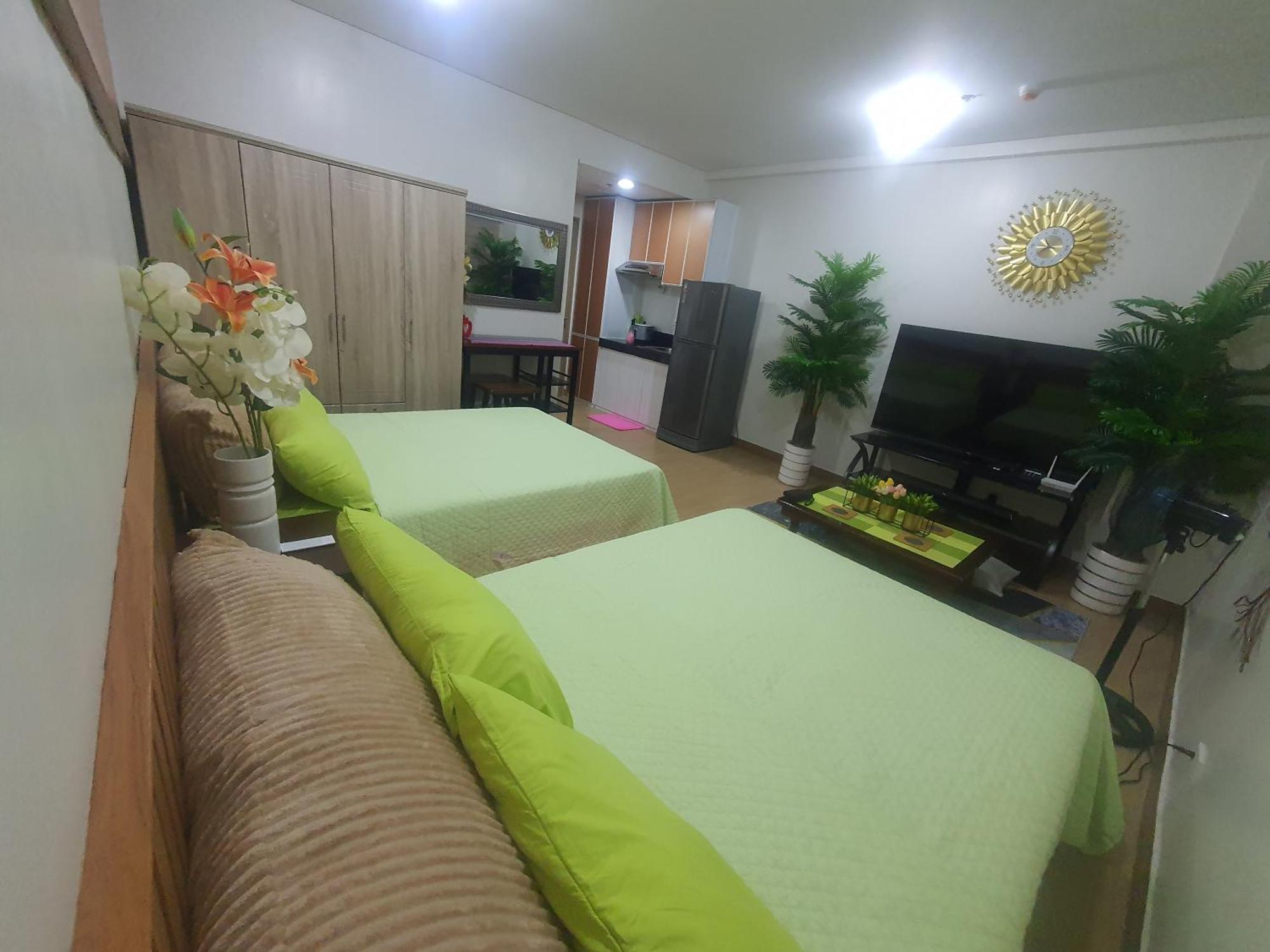 Staycation Ni Inday Trece Martires Экстерьер фото